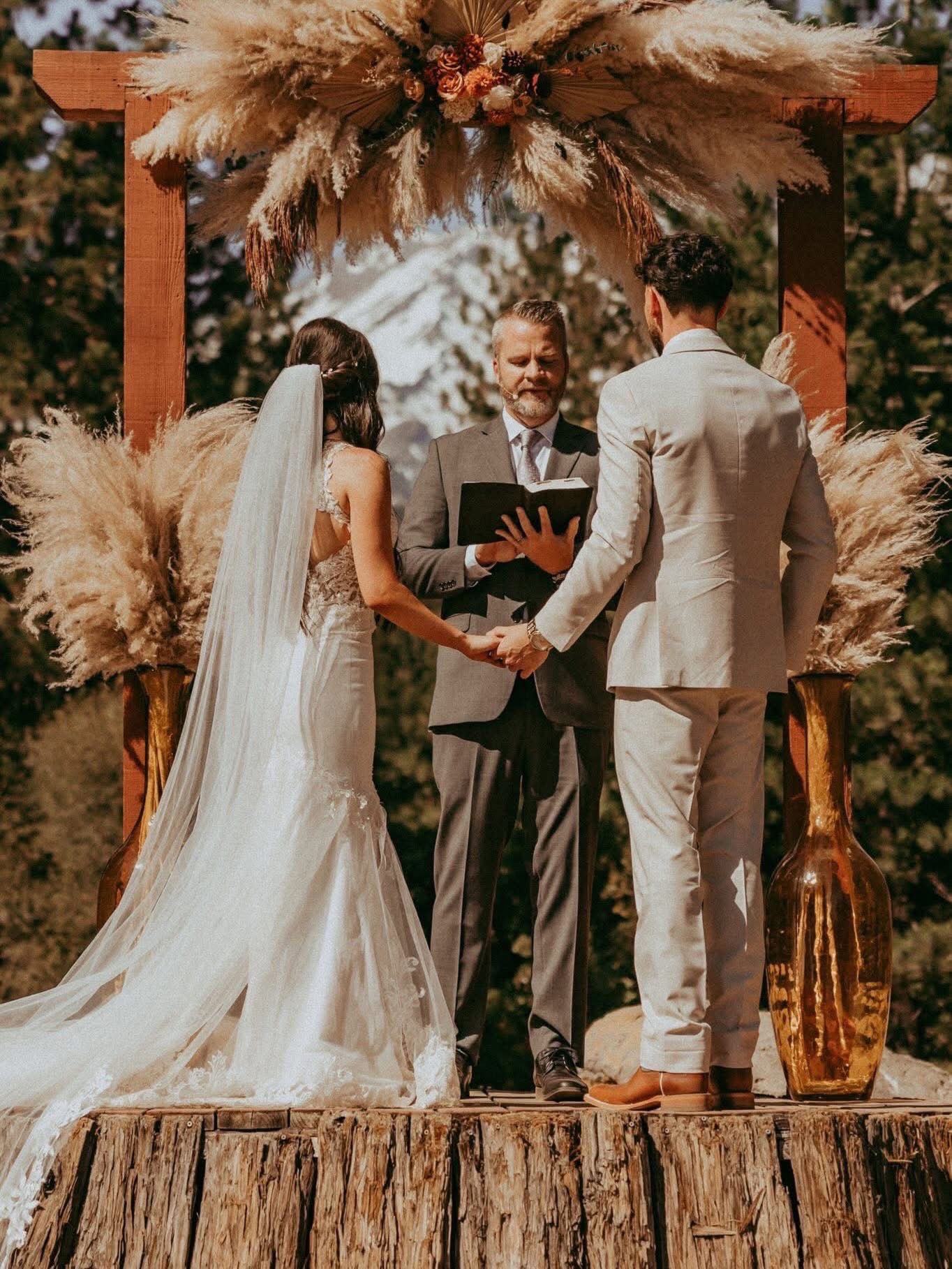 Evan and Sarah wedding gallery image